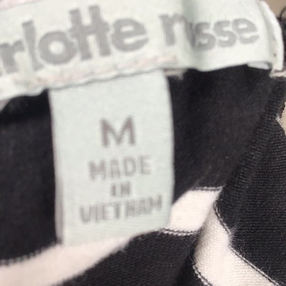 crop top - Picture 3 of 3